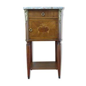 Table chevet environ