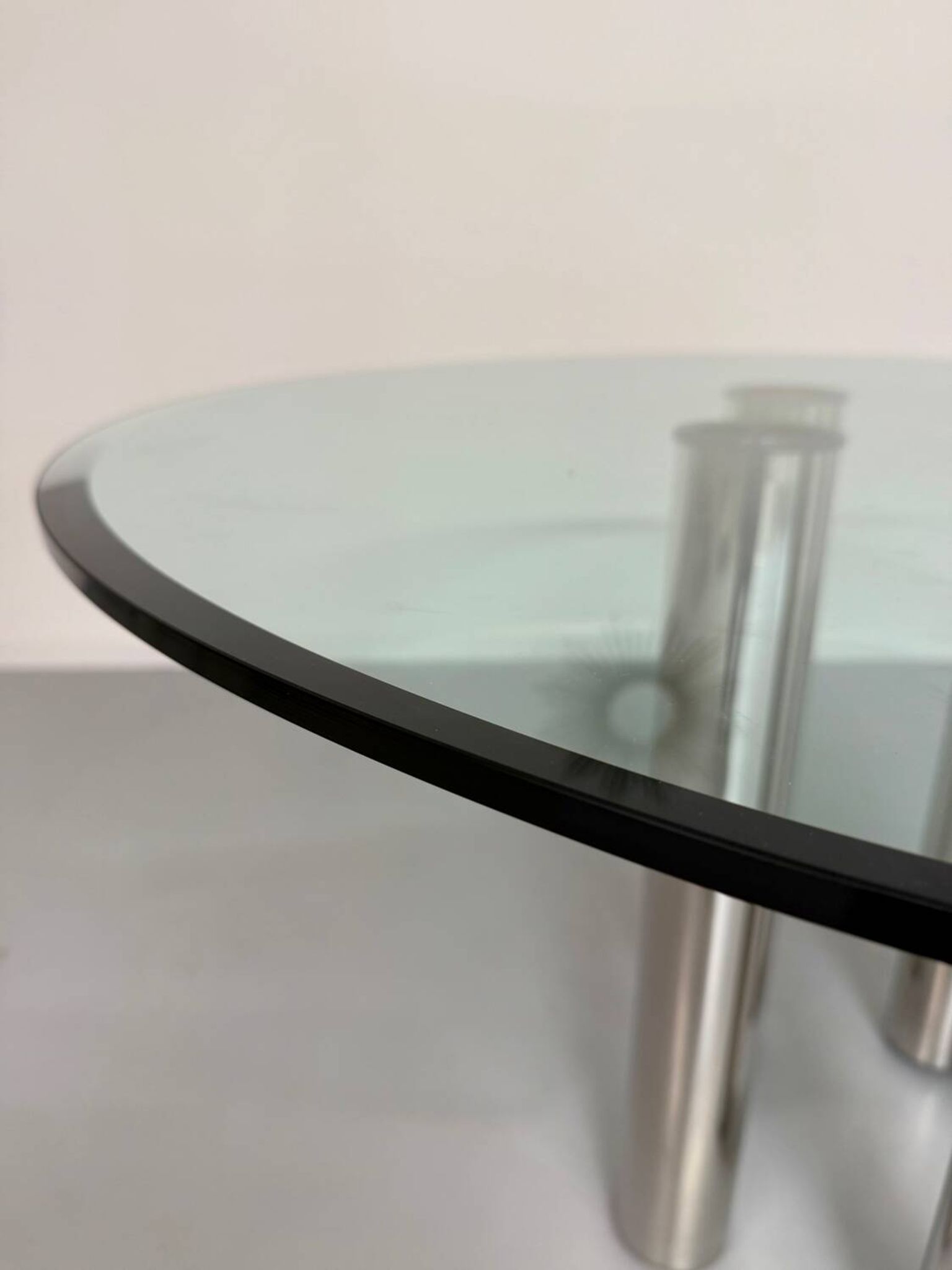 Round glass and metal dining table, Italian design from the 80s, vintage