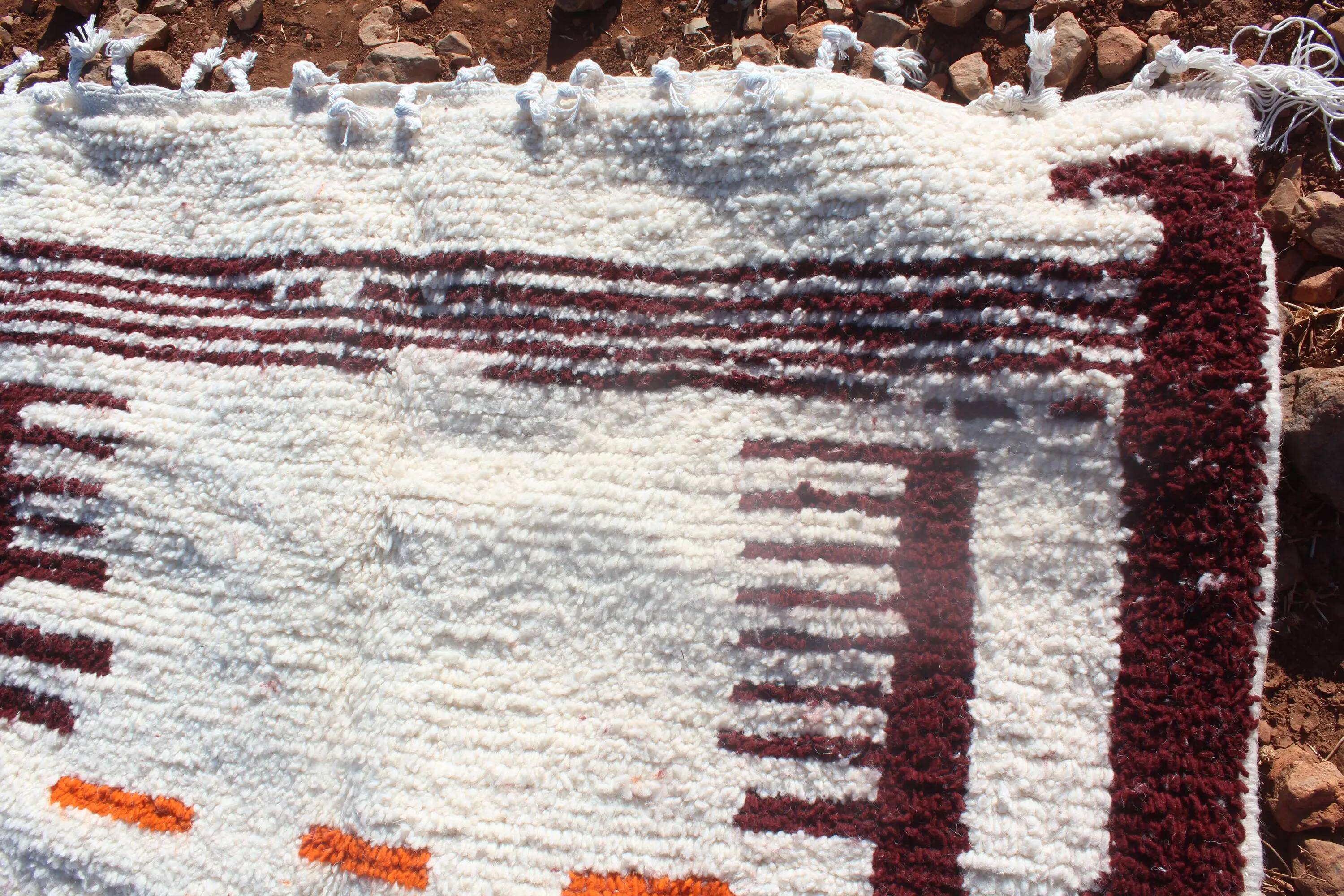 Handwoven Moroccan rug 2.5 x 1.5 m