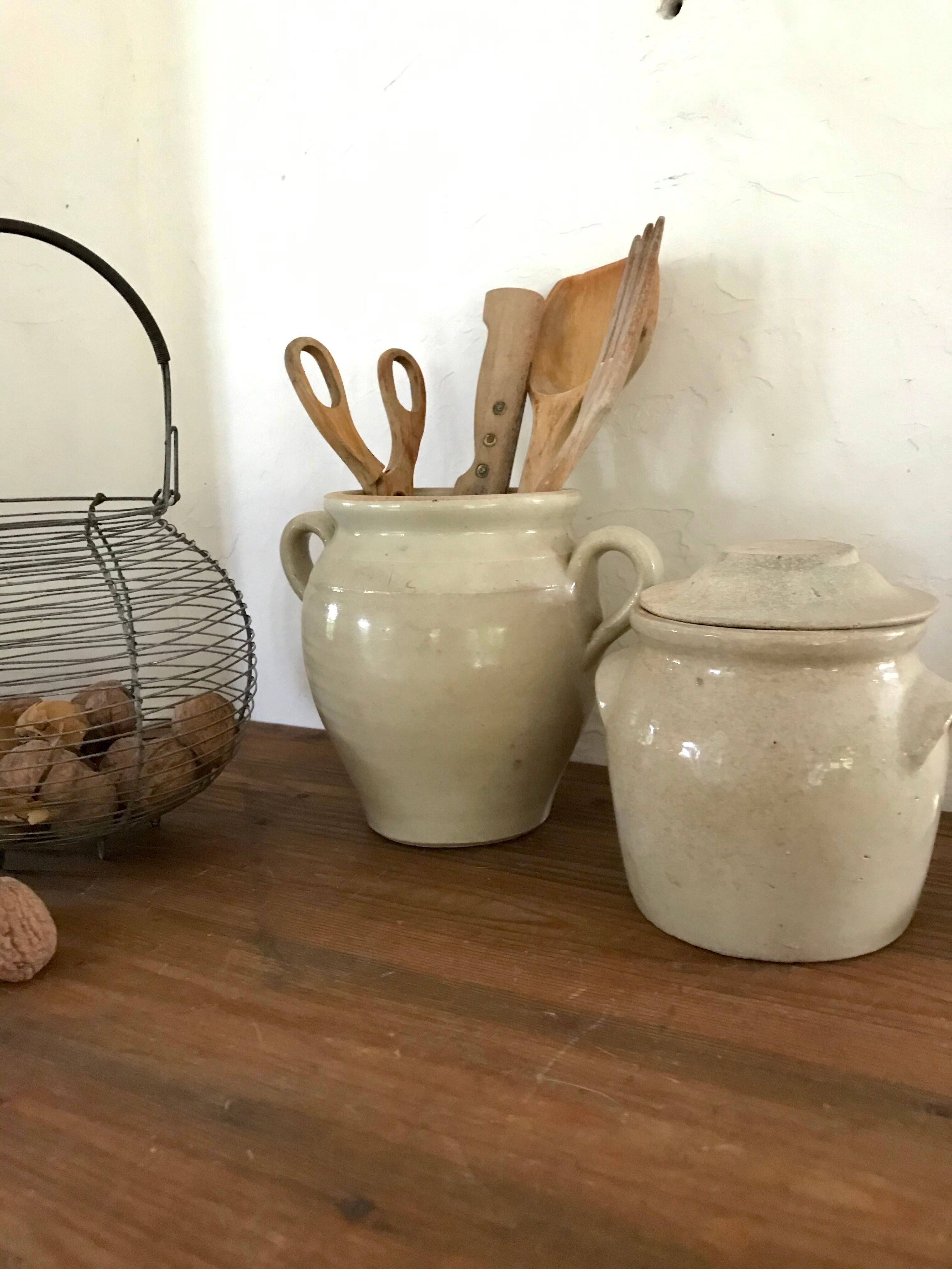 2 enamelled sandstone pots