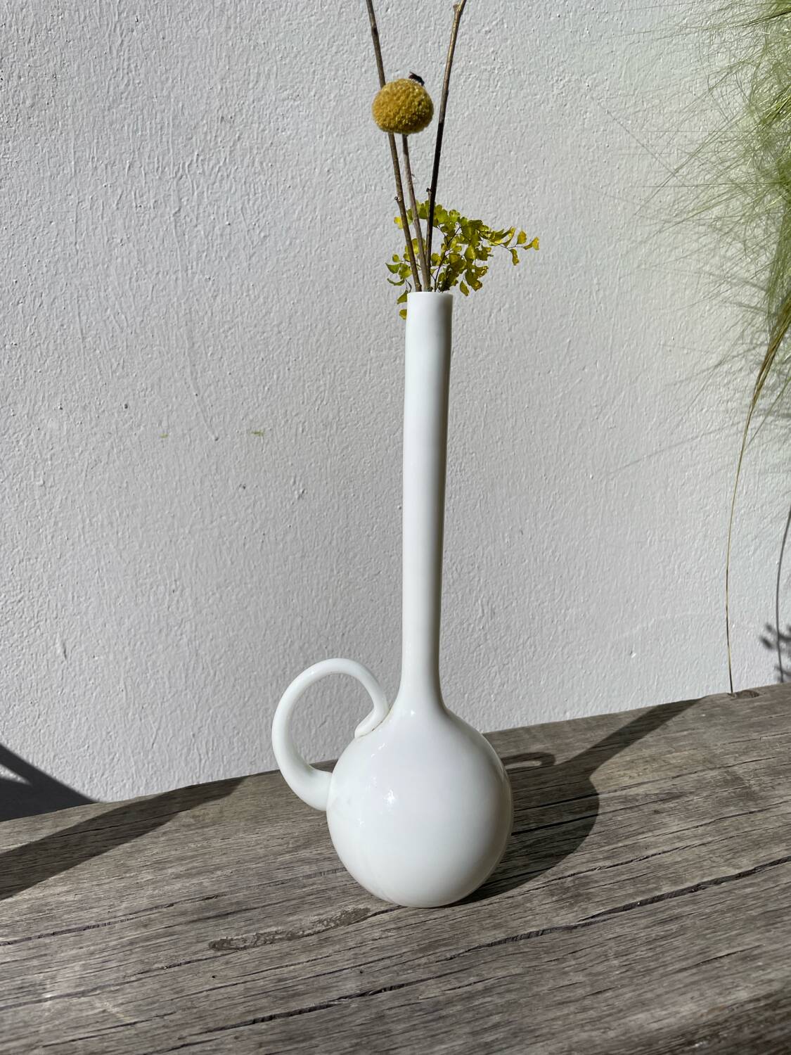 White opaline glass soliflore vase