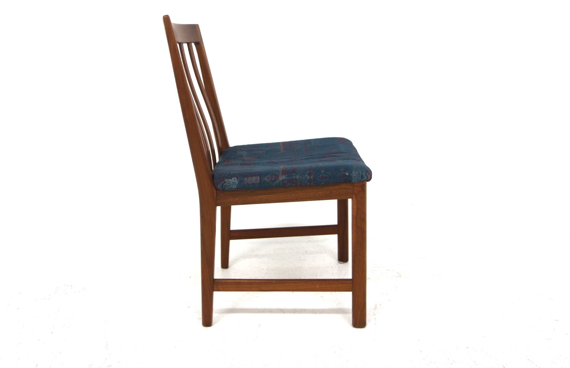 Set of 4 Scandinavian walnut chairs, Karl Erik Ekselius, JOC, Sweden, 1960