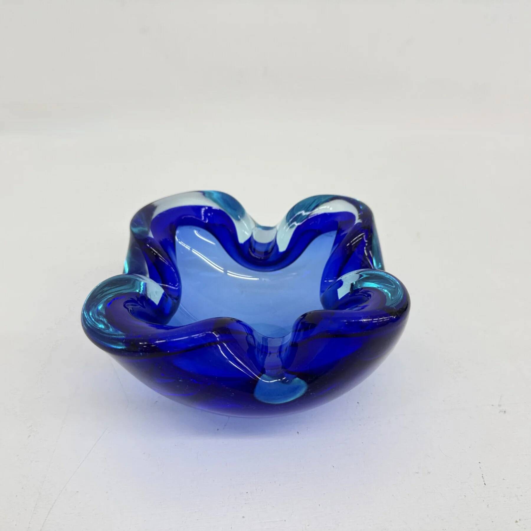 Mid-century design set of 6 blue Murano glass bowls, 1970s