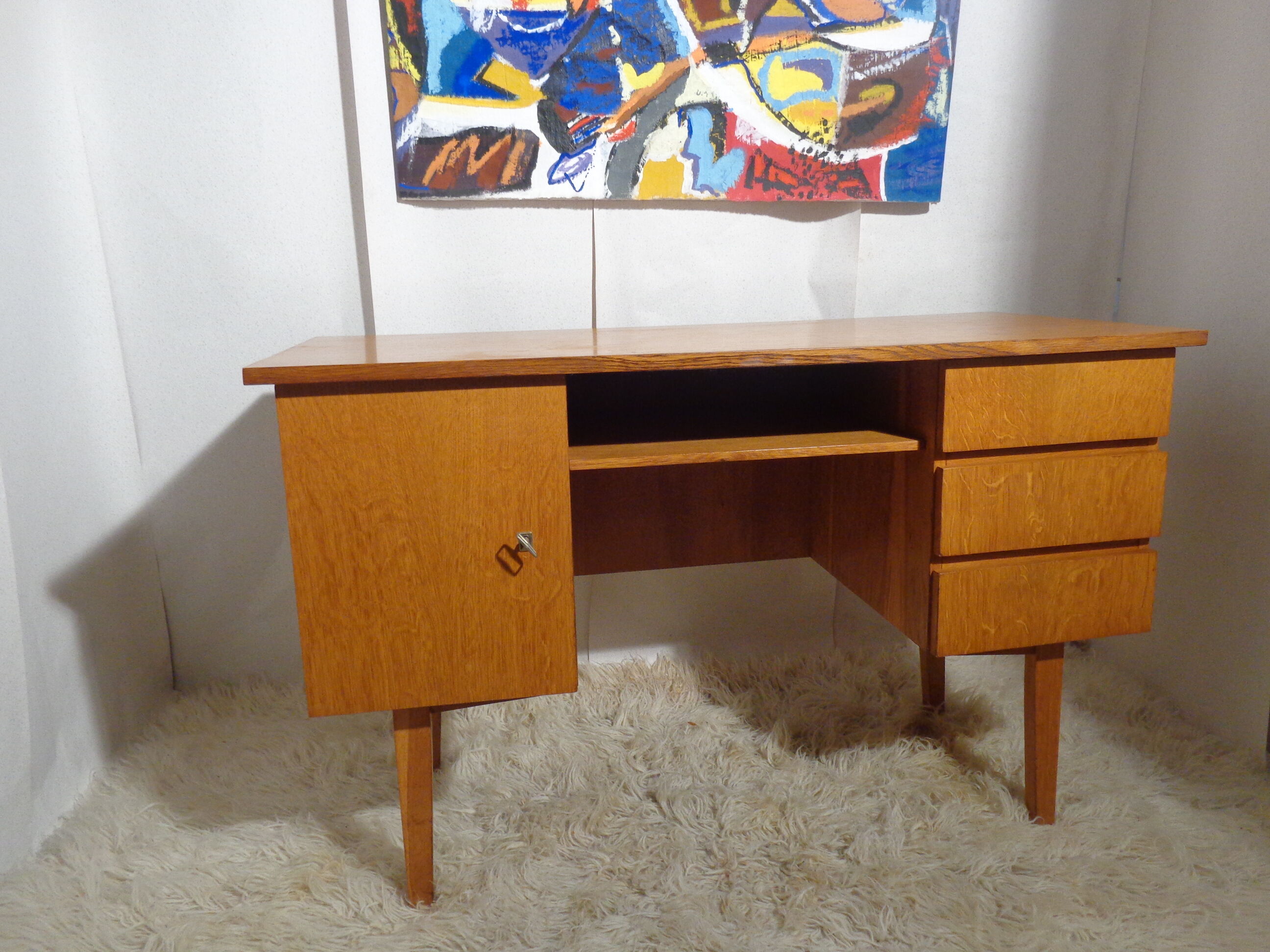 Vintage desk from the 60s in light wood