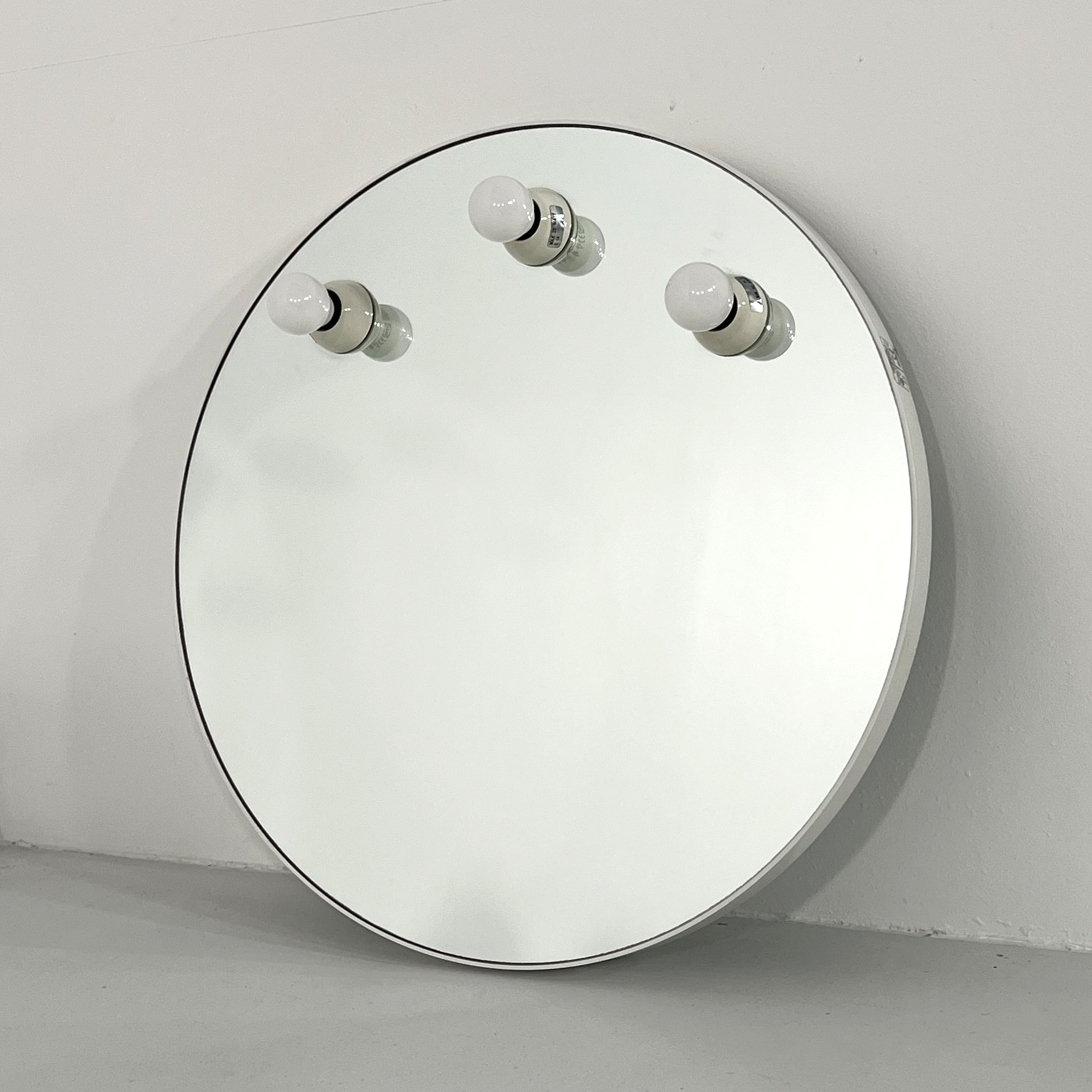 Mirror with integrated round bulbs by Gedy, 1970