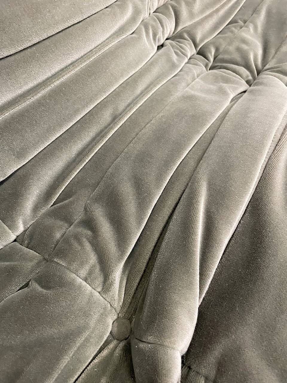 Vintage 2 and 3 seater green velvet togo set