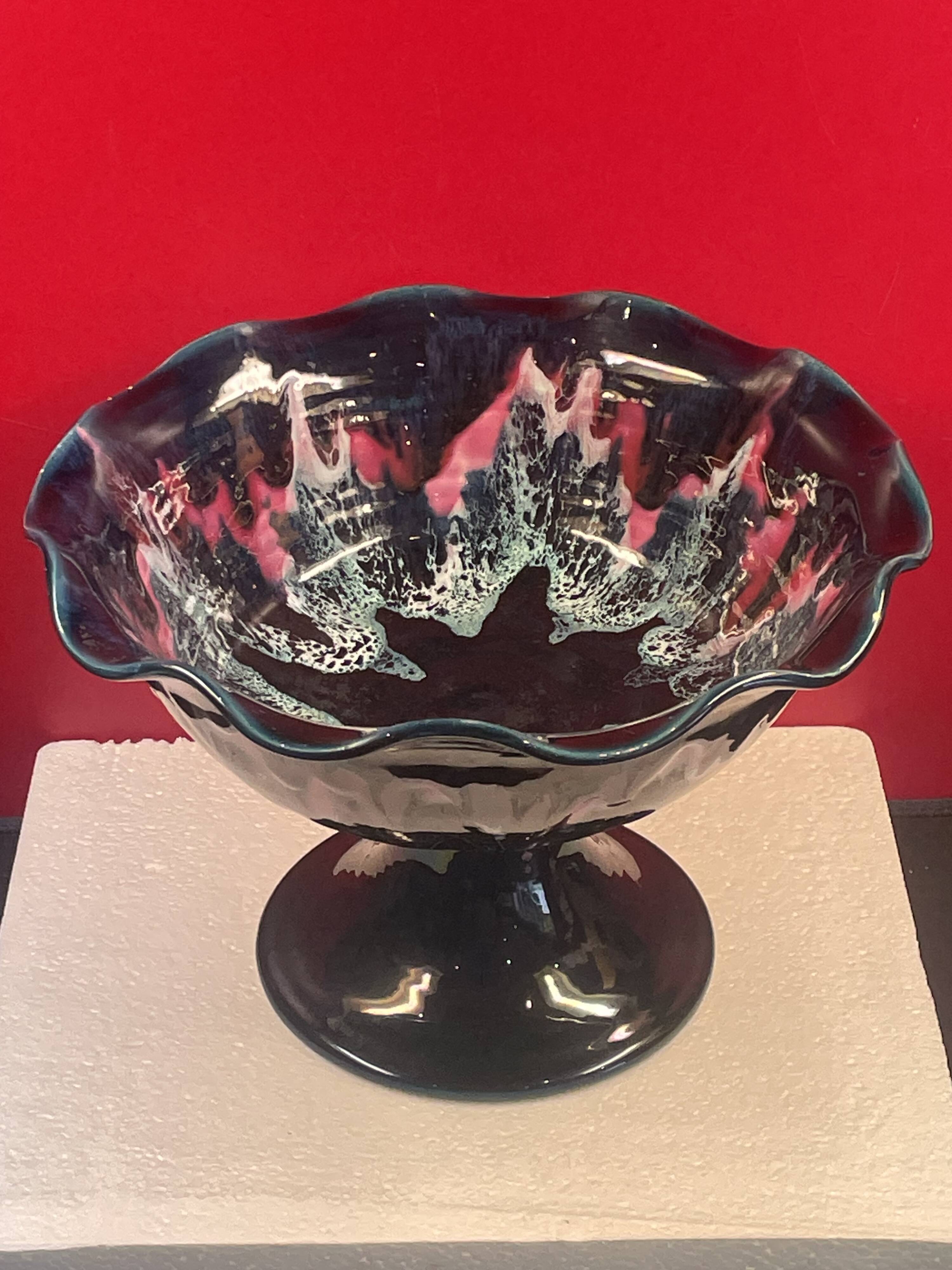 Large shower stand bowl with wave-shaped edges Vallauris 1970