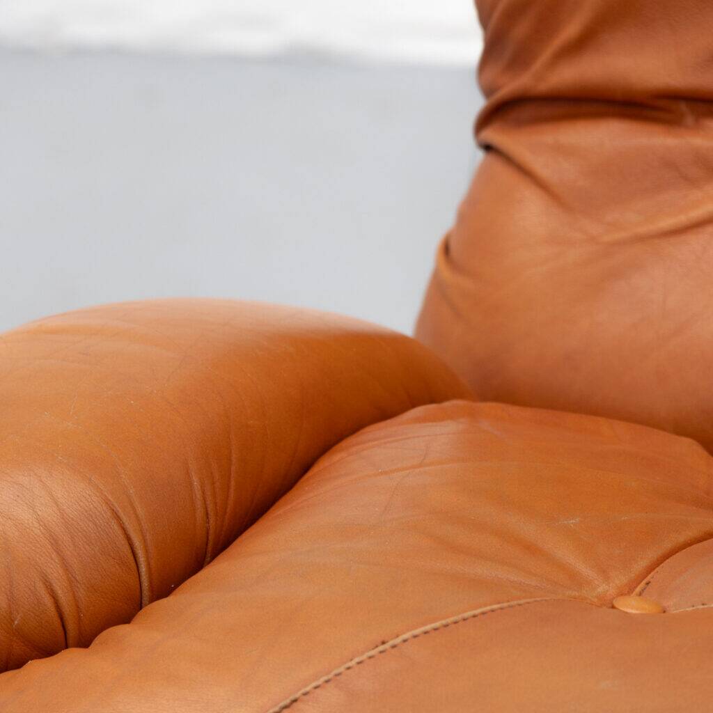 Fauteuil lounge Corolla italien par I.P.E. années 1970