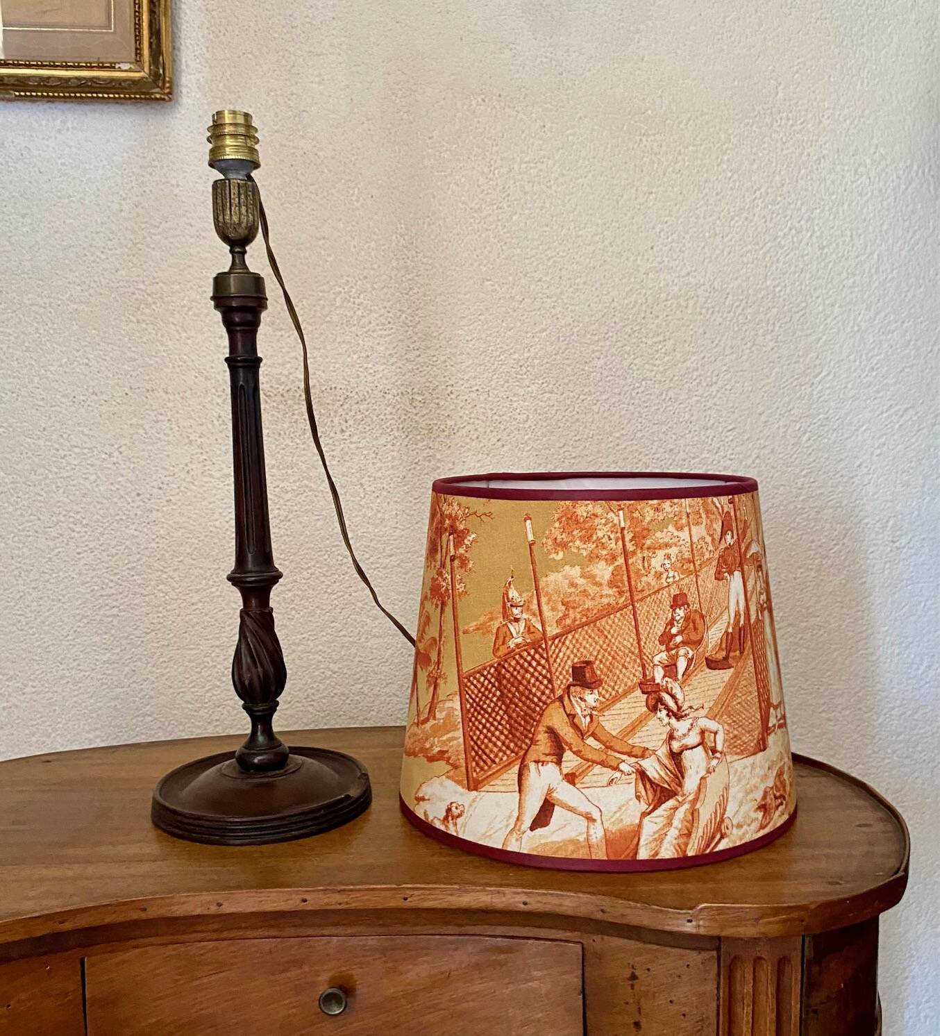 Antique wooden lamp - Toile de Jouy lampshade