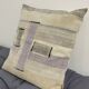 Coussin en toile ancienne style Kilim