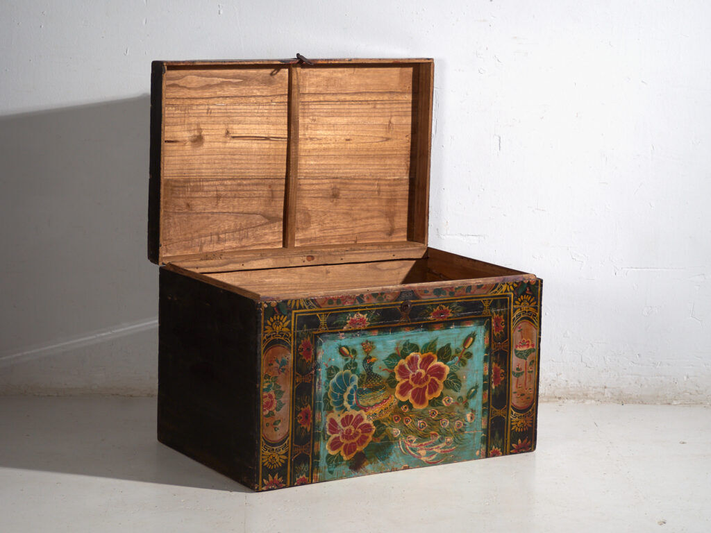 Antique Chinese chest painted in pine wood – China, circa 1900