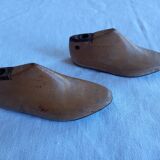 Pair of 2 children's shoe trees, handmade work, light wood, size 22