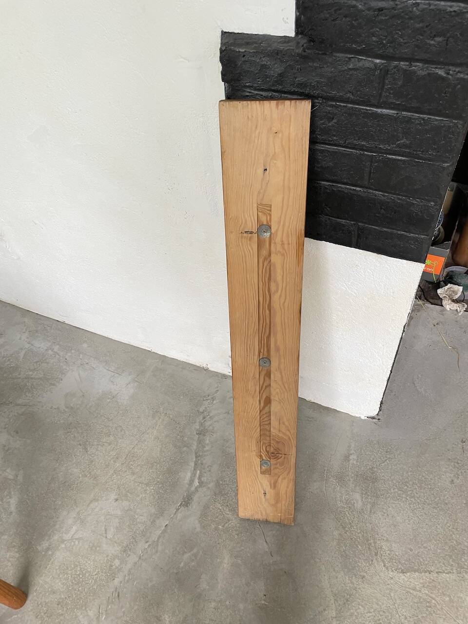 Perriand pine mountain coat rack