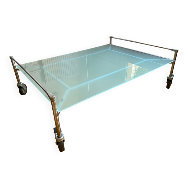 Table basse roulante (design italien)