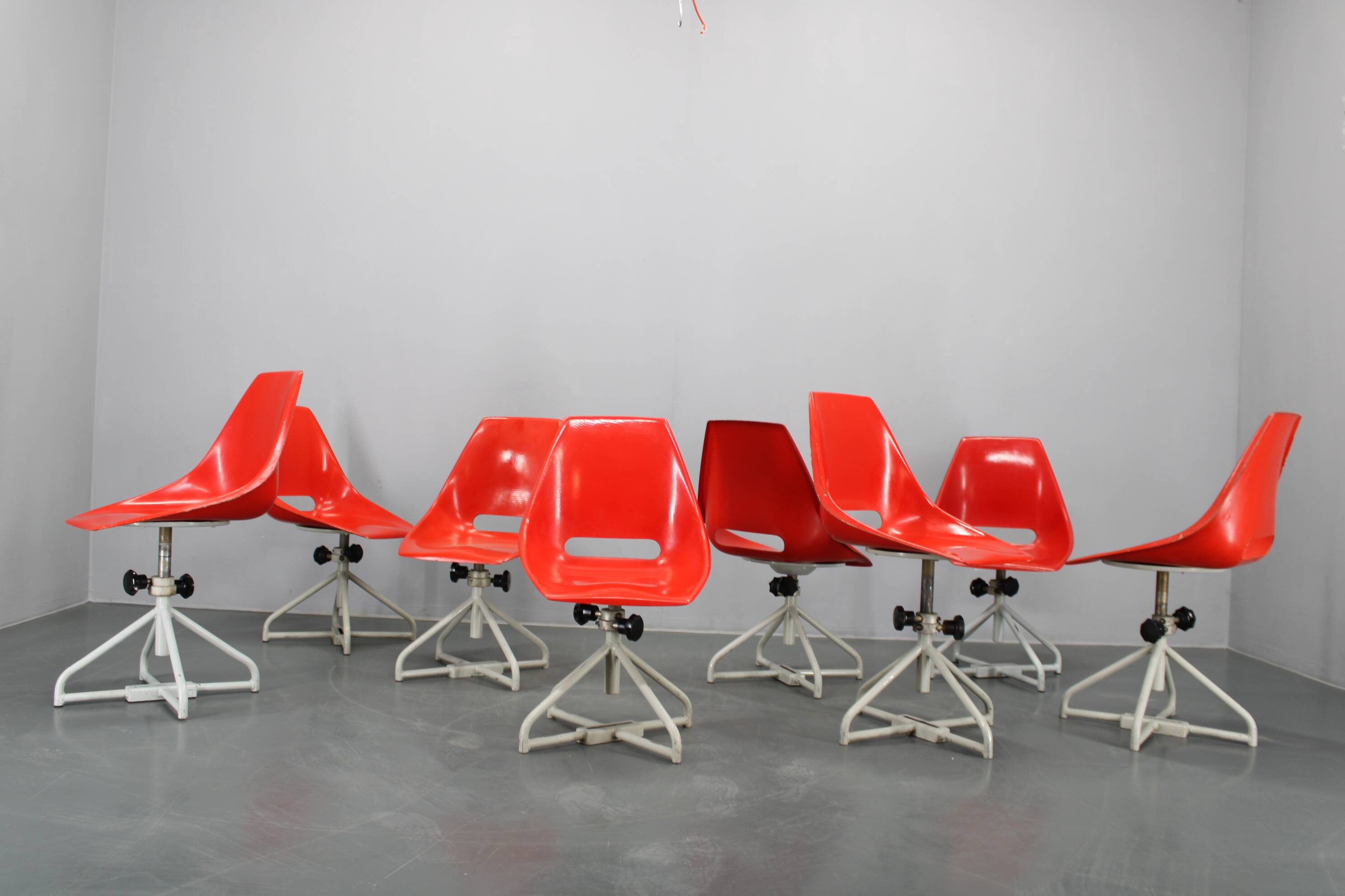 1960s Miroslav Navratil Set of Eight Fiberglass Chairs for Vertex, Czechosl