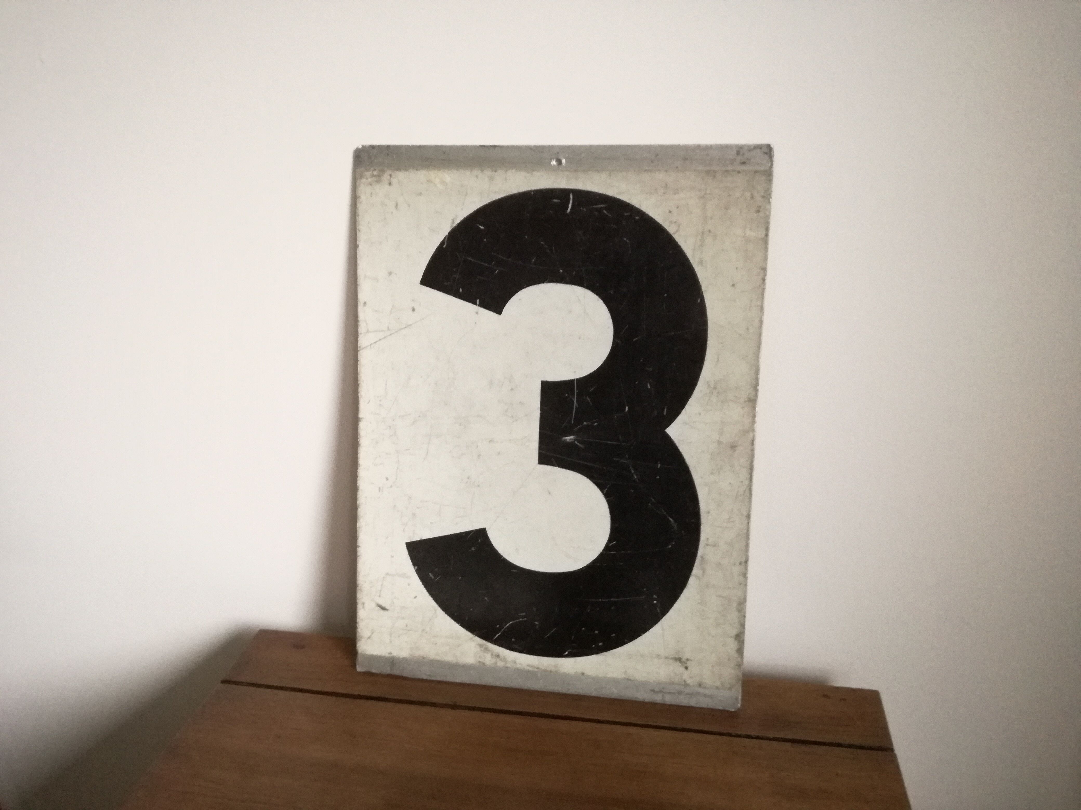 Plate metal with registration of numbers 2 and 3 duplex