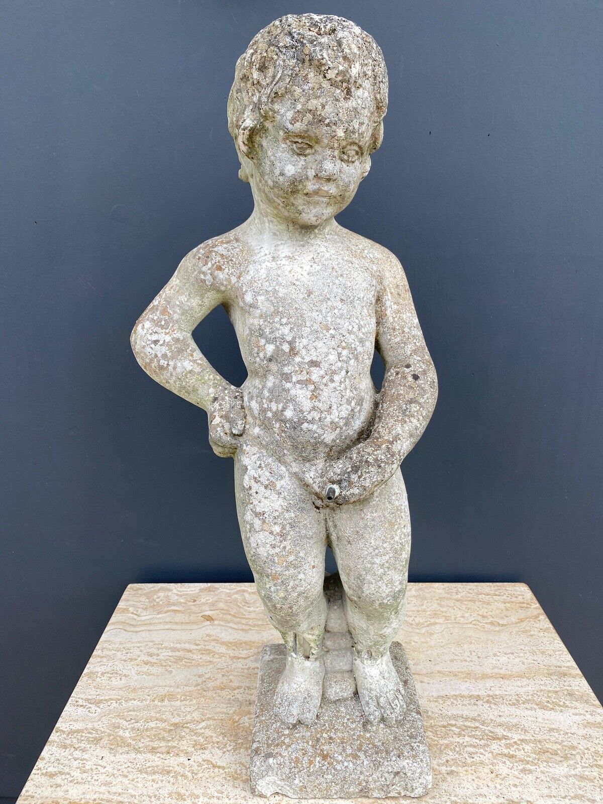 Manneken pis cement stone reconstituted outdoor garden statue