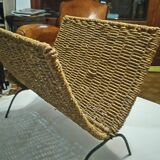 Braided straw magazine holder