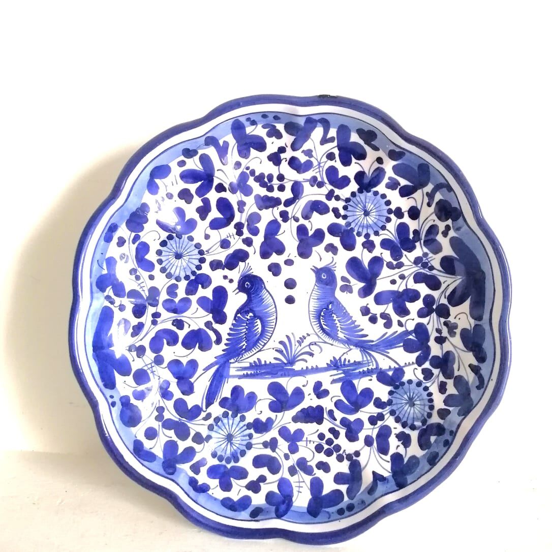 Earthenware bird dish from Deruta, Italy