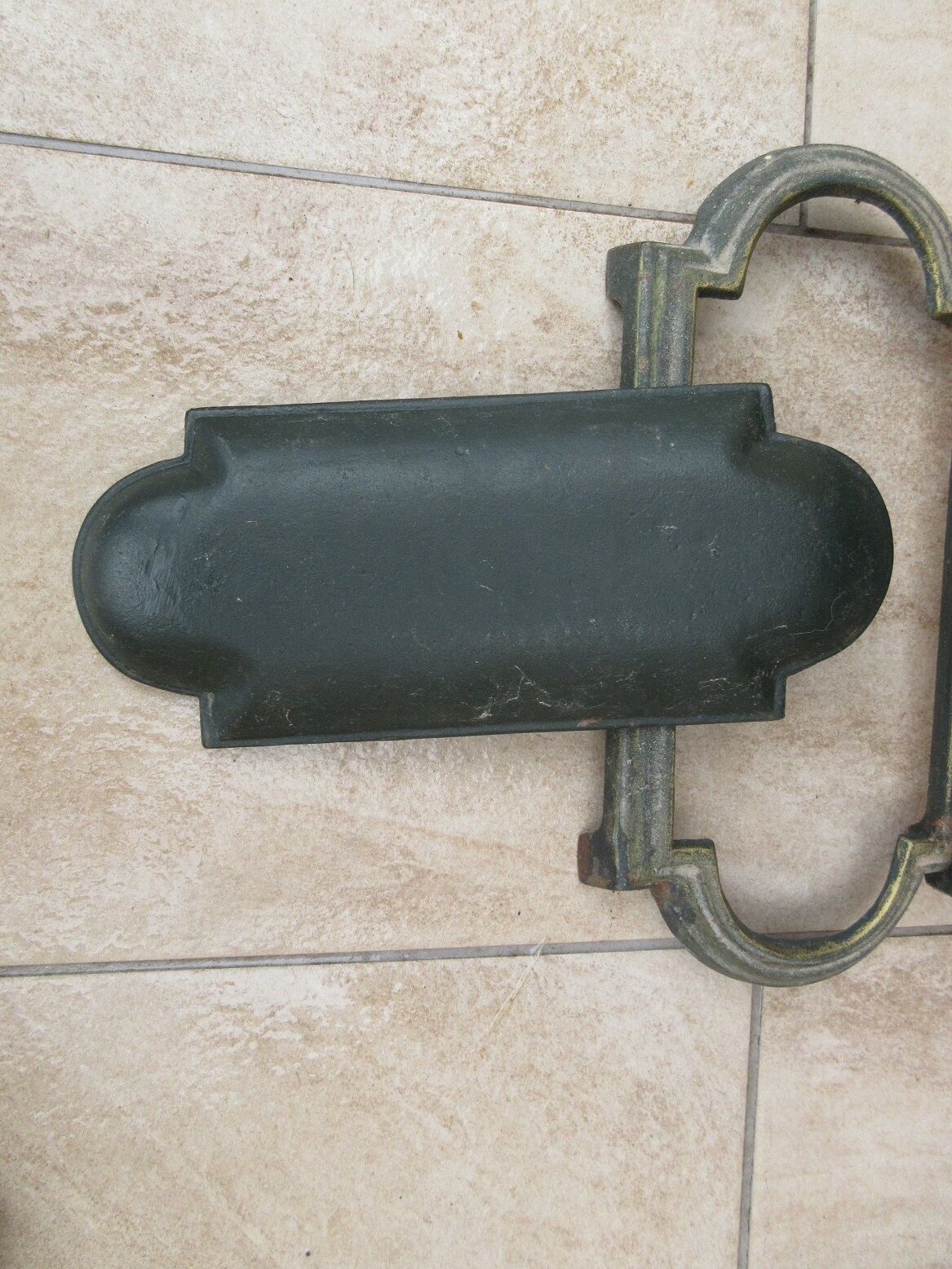 Cast iron umbrella holder