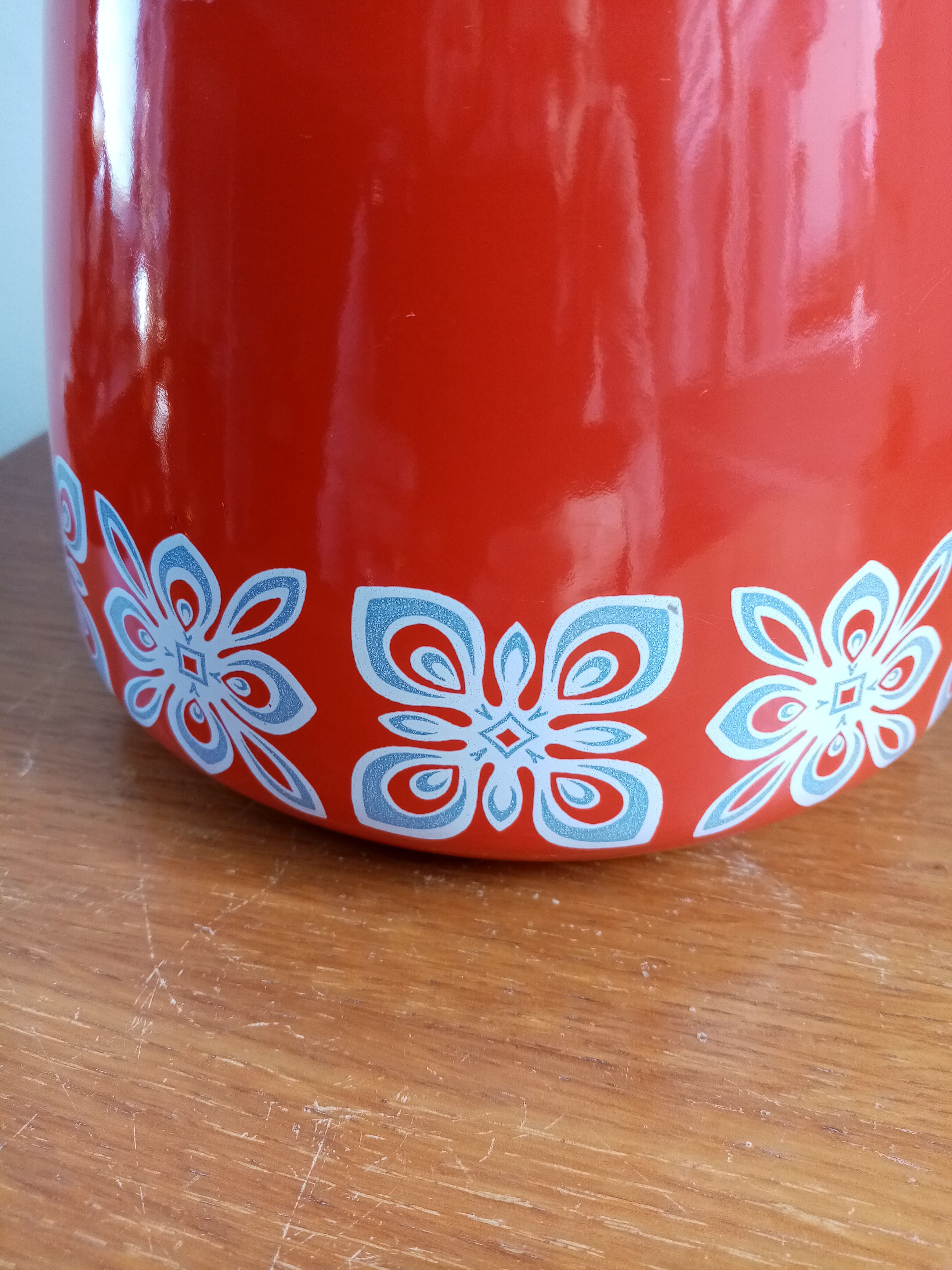 Enamelled red coffee maker