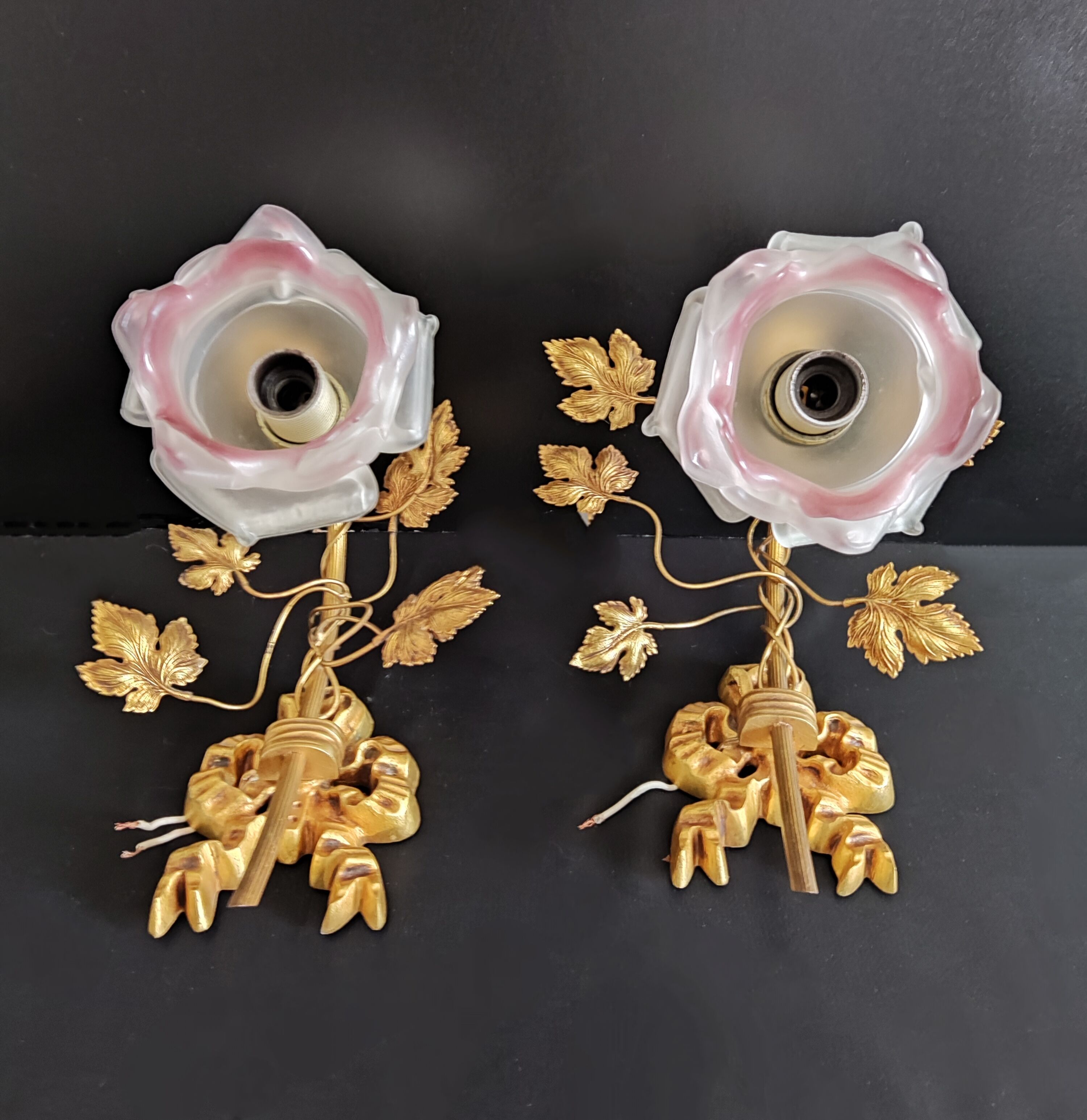 wall lamps golden and purple flowers