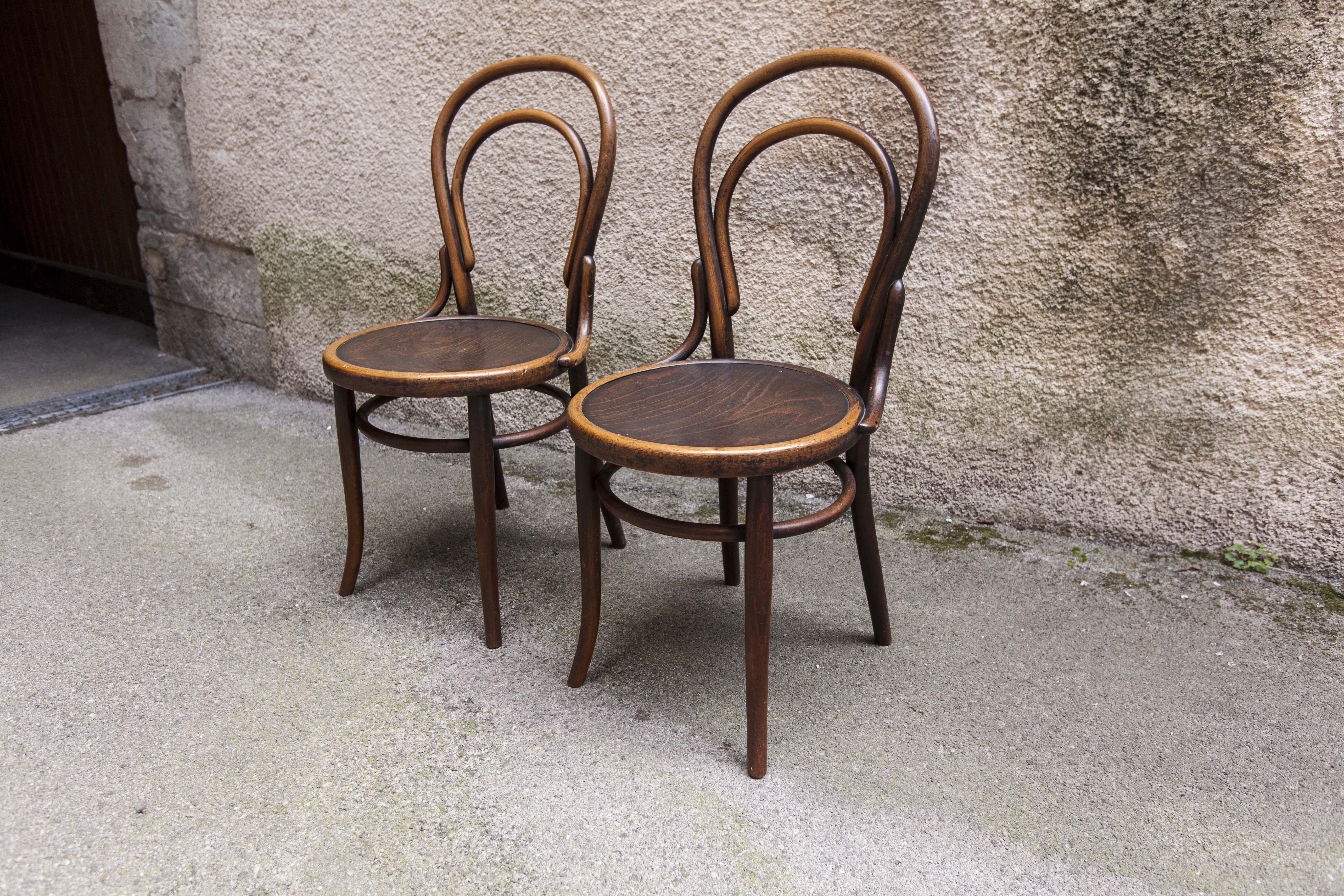 Pair of chairs bistro  Thonet model no. 18