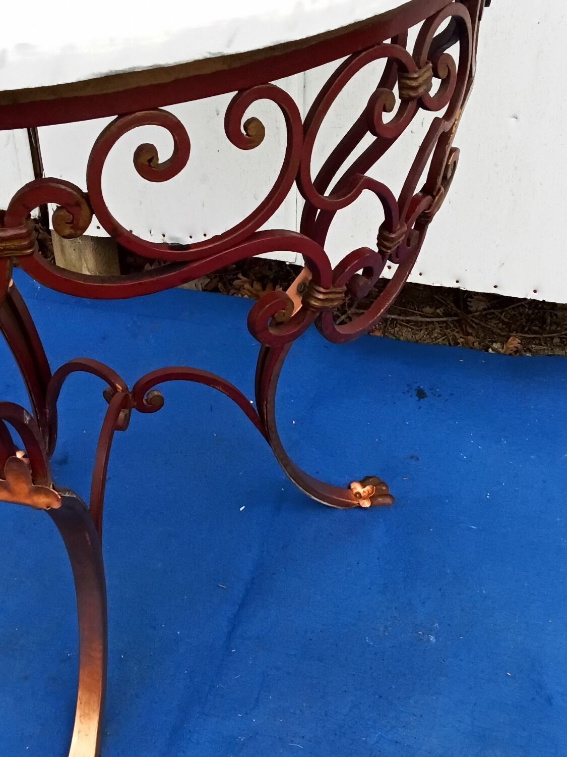 Vintage wrought iron pedestal table