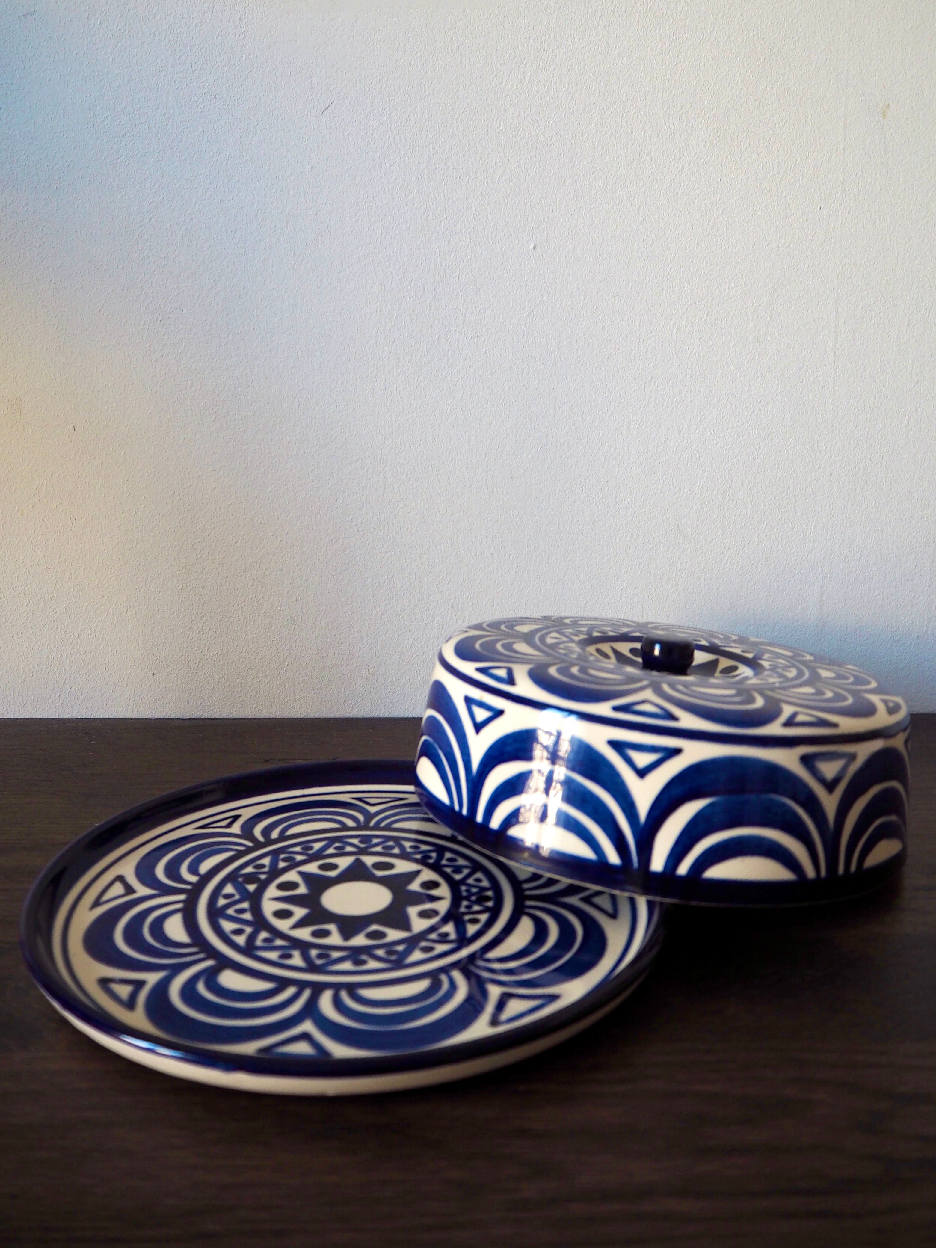 Breton covered dish St Jean de Bretagne