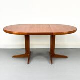 Danish Round Extendable Dining Table in Teak, 1970s