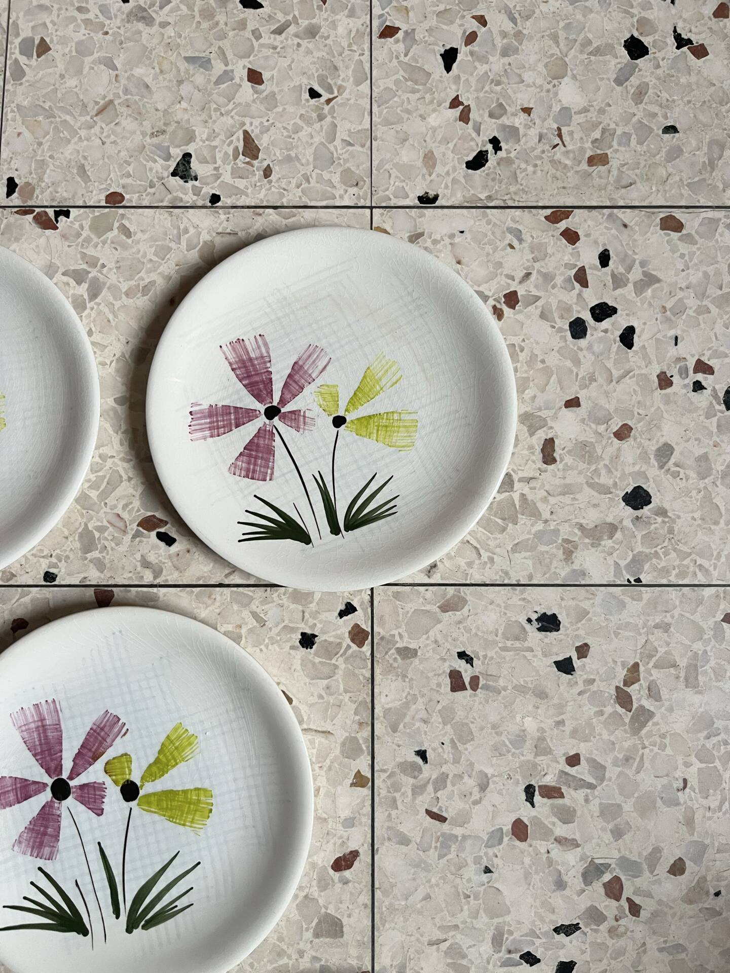 5 dessert plates