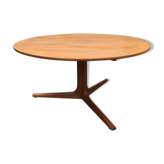 Table low in teck
