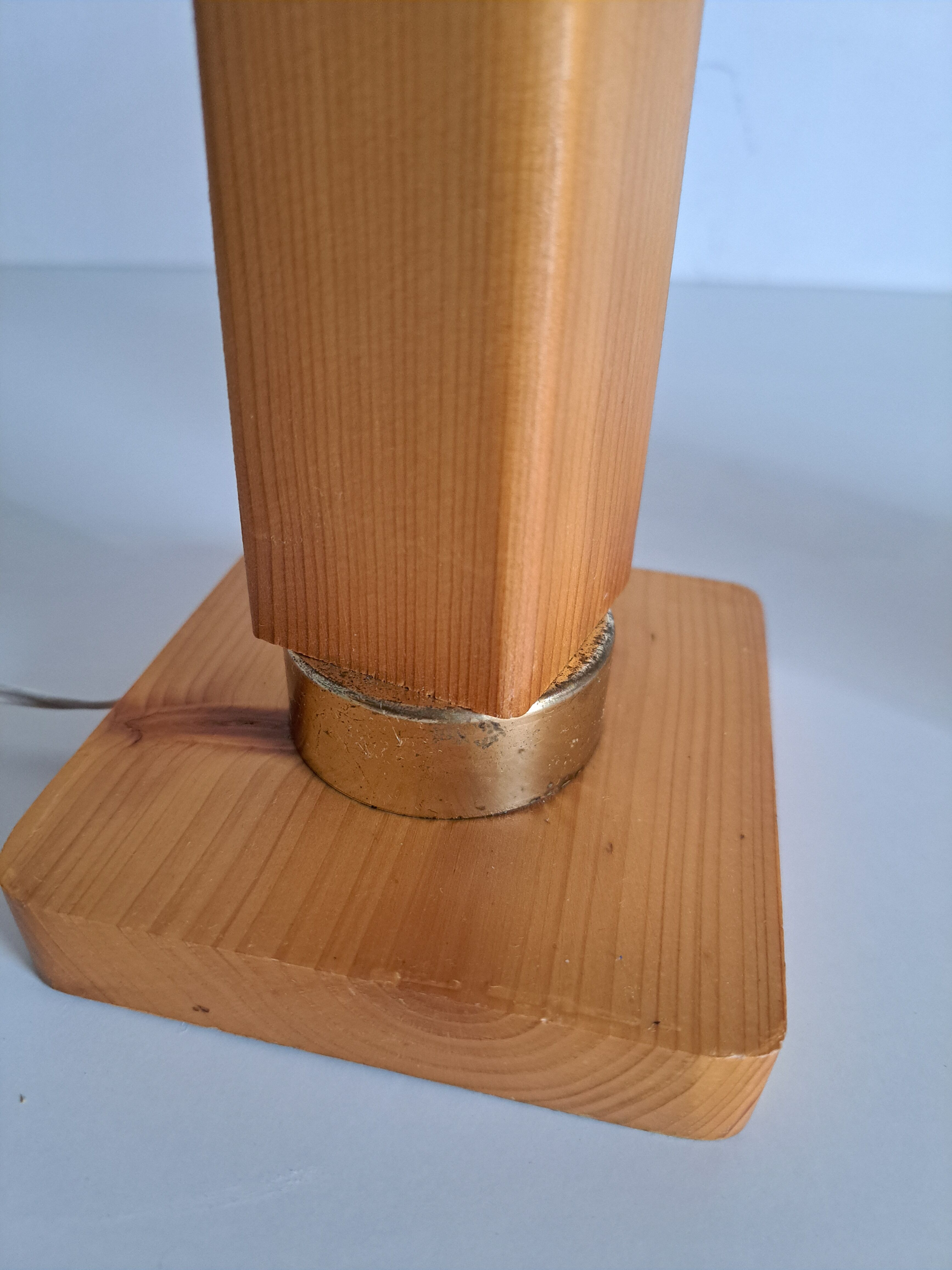 Rattan and wood bedside lamp