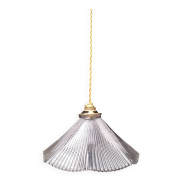 Holophane glass suspension