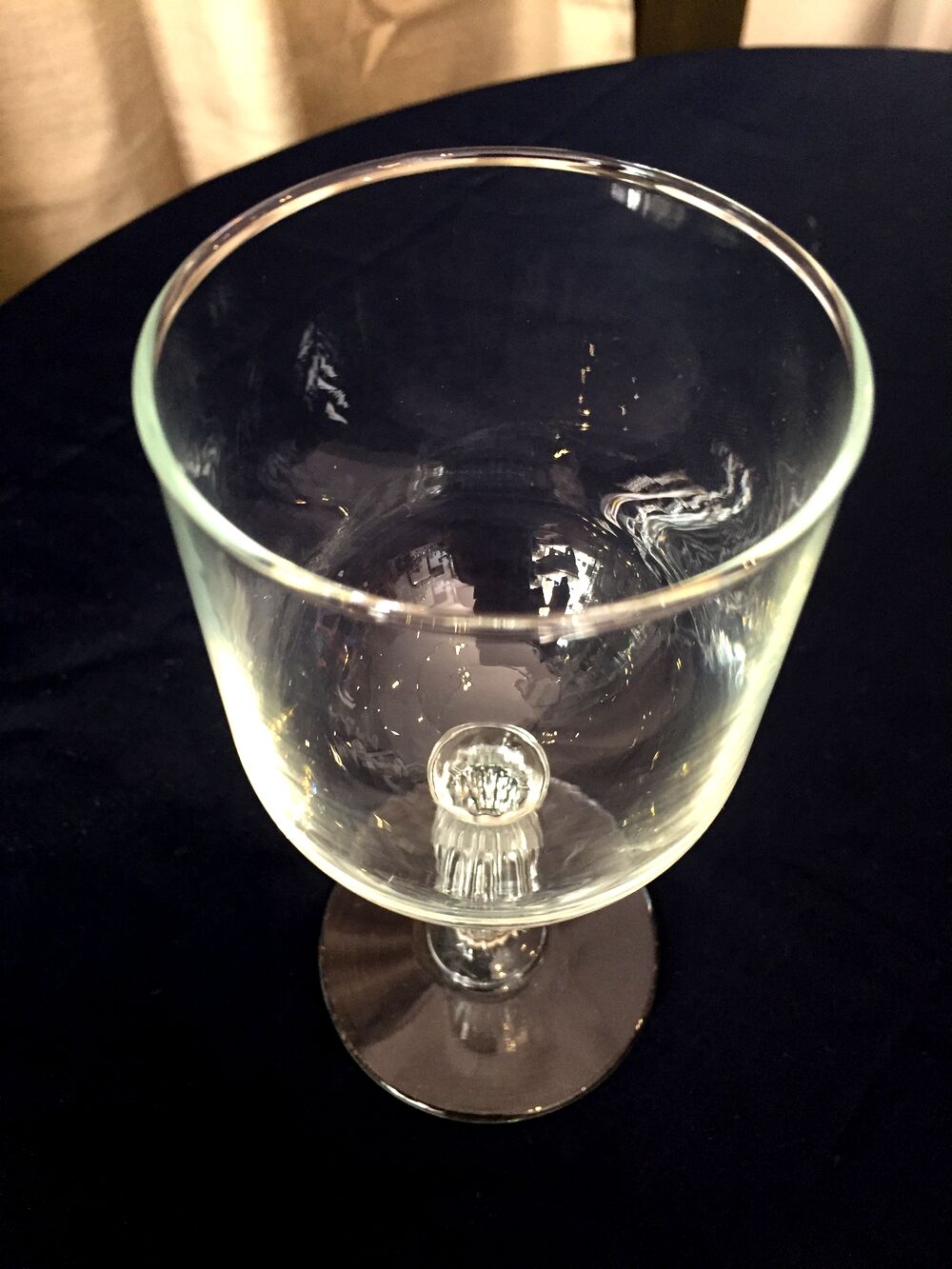 Set of 8 crystal wine glasses