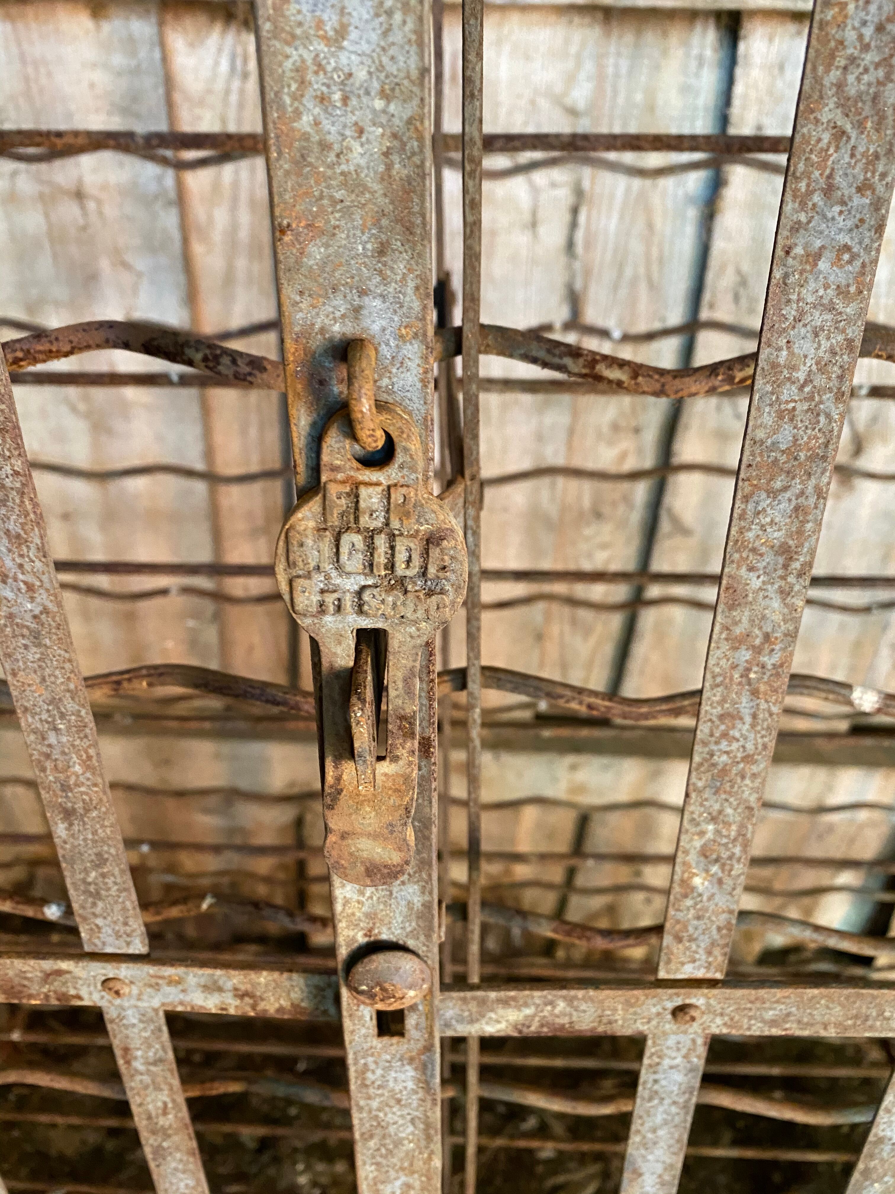 Old wine rack 2 doors