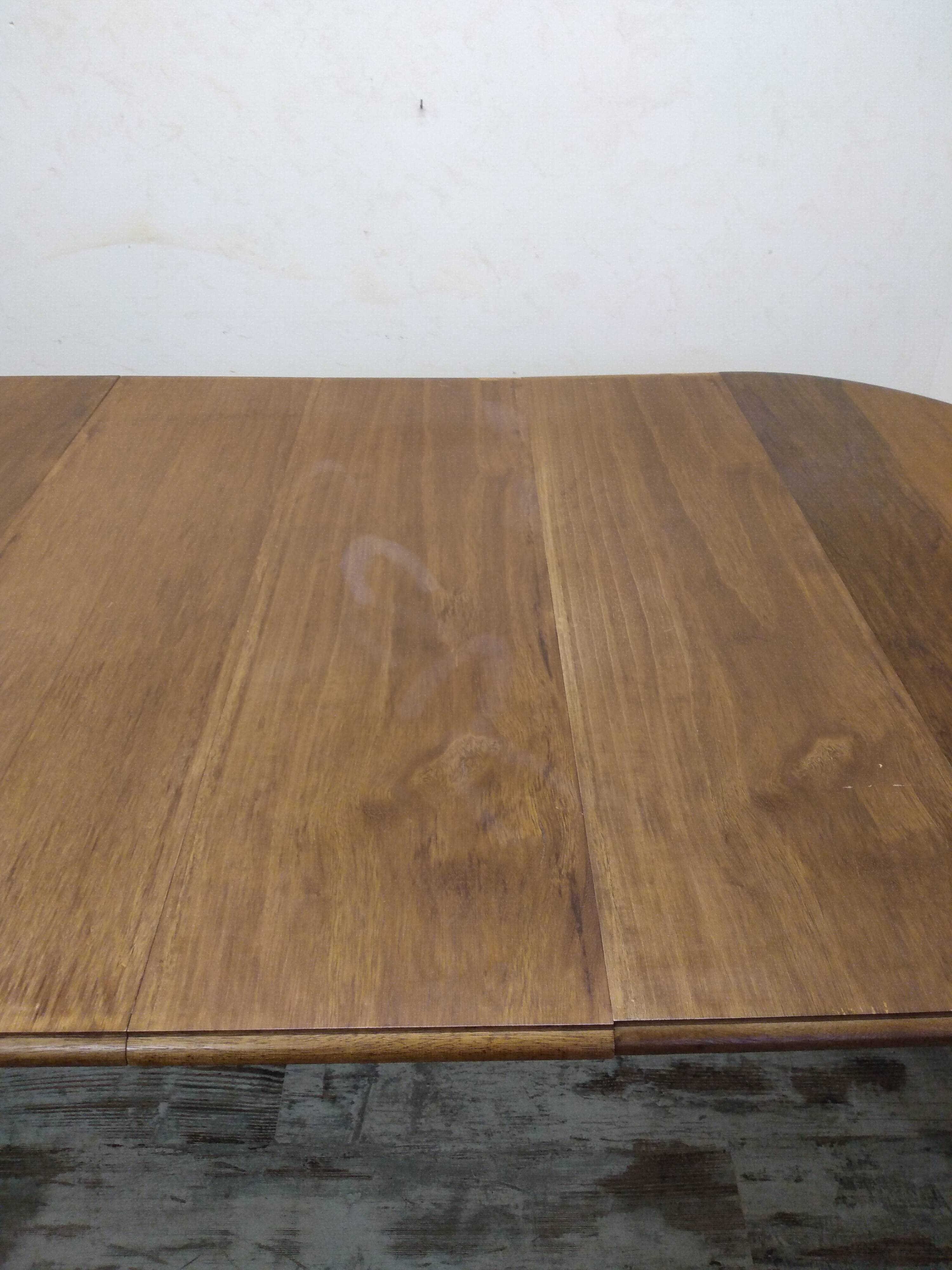 Flap table with extensions