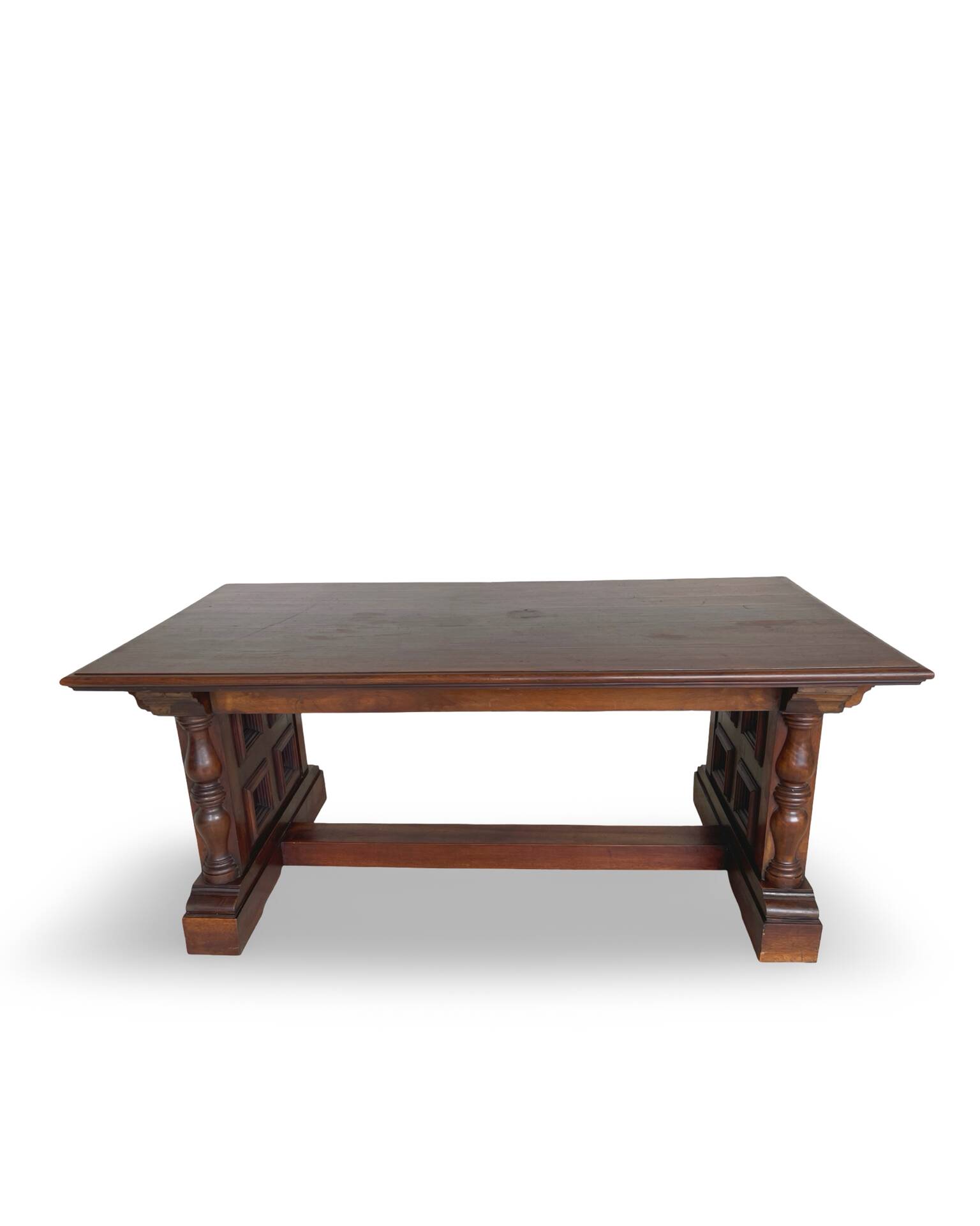 La table à manger extensible de haute qualité de style Renaissance italienne,