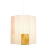 Suspension en fil de coton ecru, rose et camel.