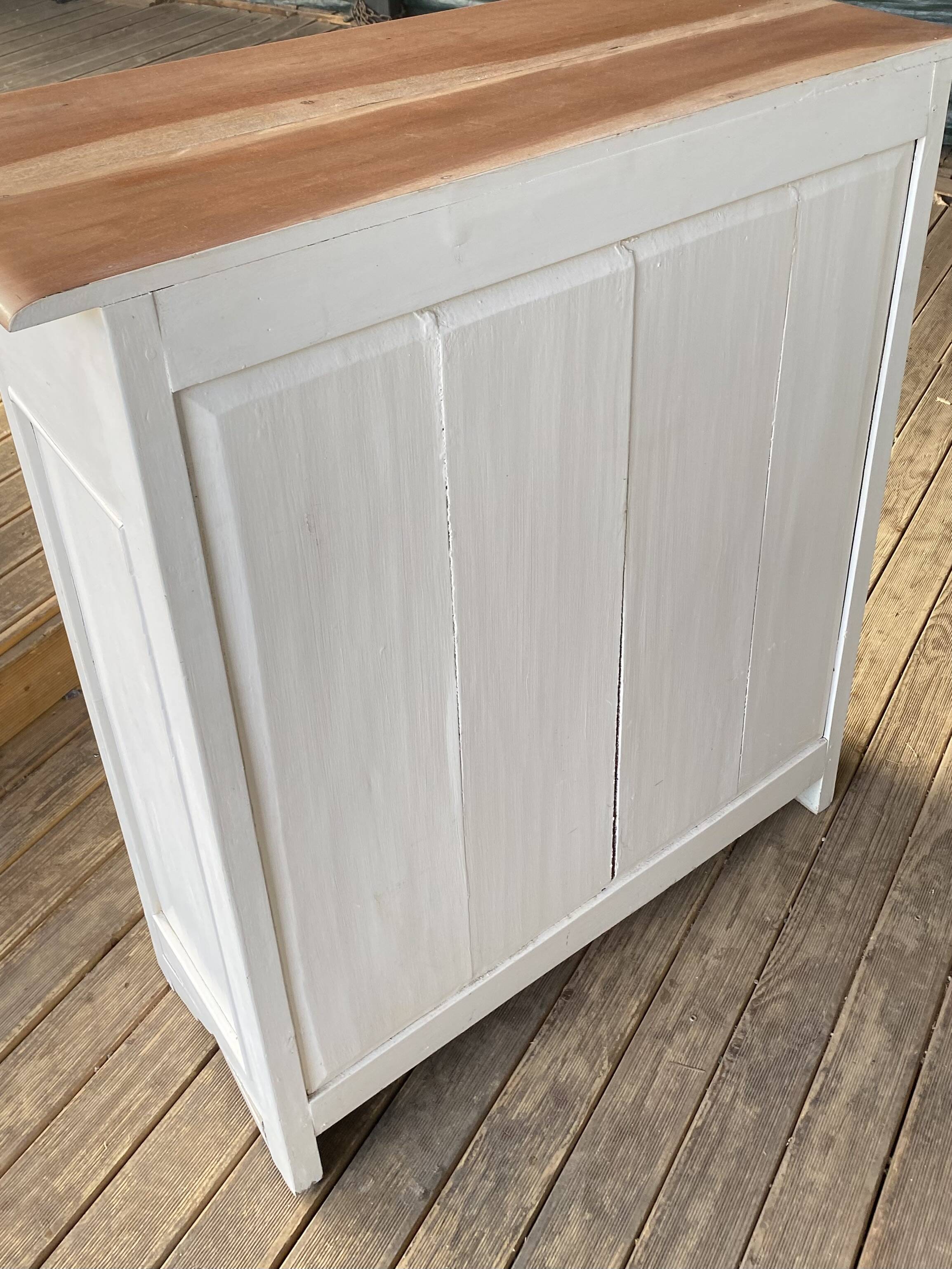 Little Parisian buffet