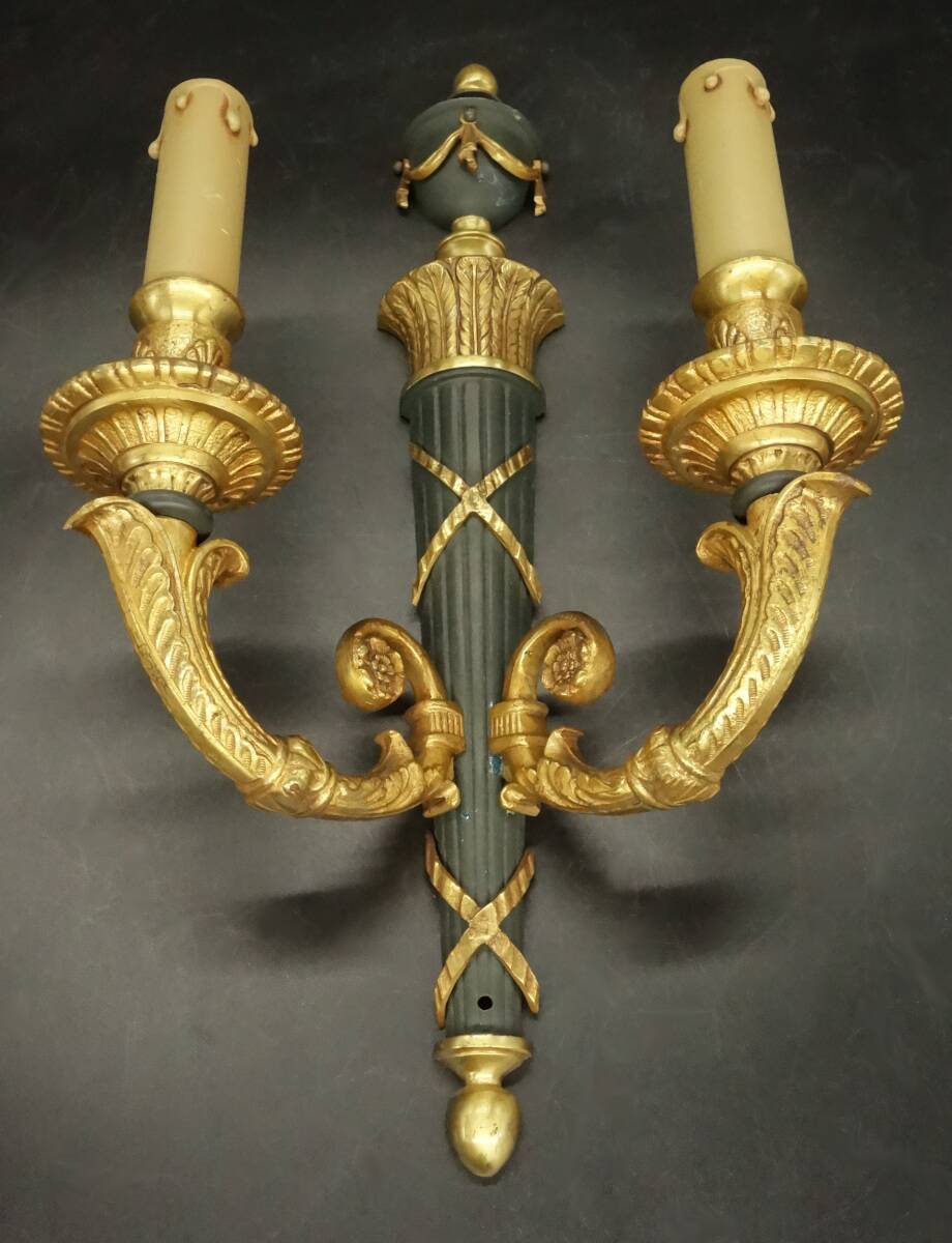 Pair of large Empire style quiver sconces - bronze / green patina