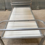 Serving table