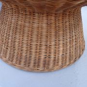 Table mushroom en rotin et verre