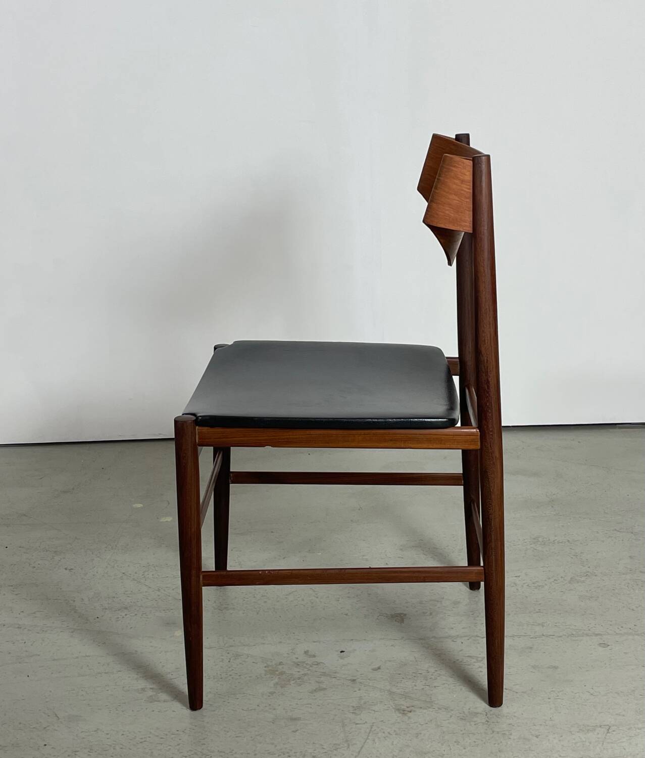 Skulptural Teak Beside Chair Denmark 50s