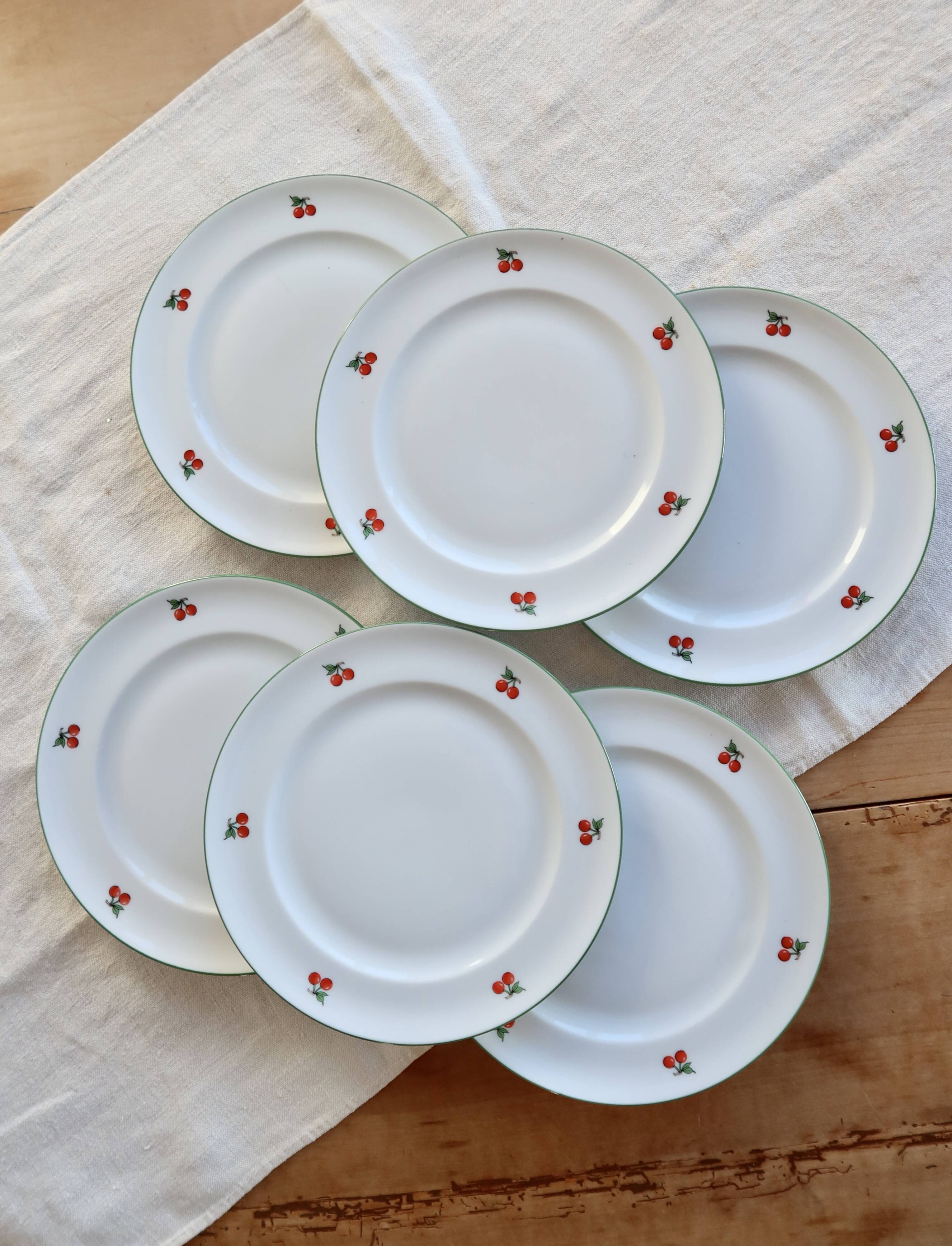 6 vintage porcelain dessert plates – Tables & Couleurs Cherry model