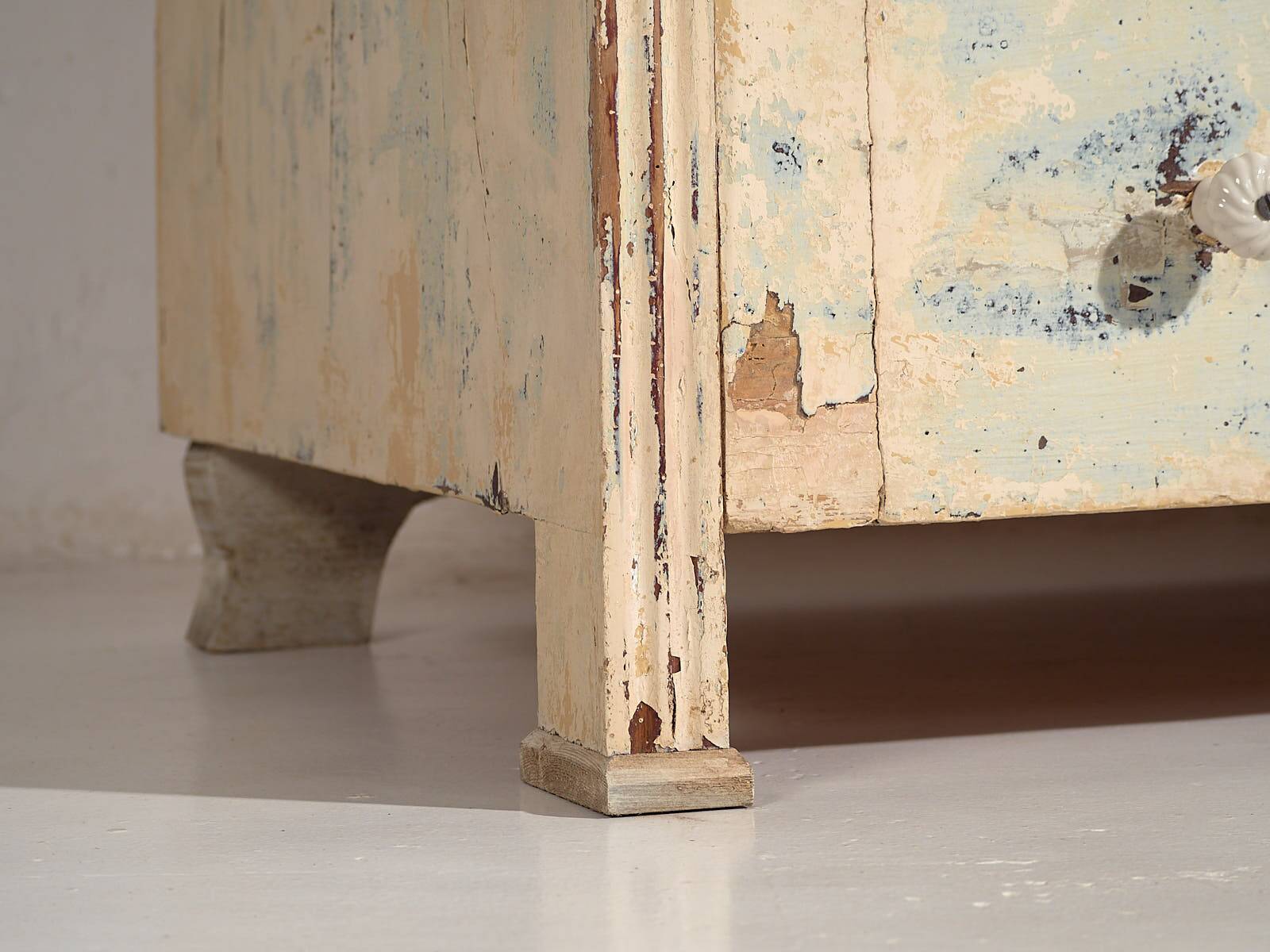 Antique chest of drawers with blue patina (c.1920) #17