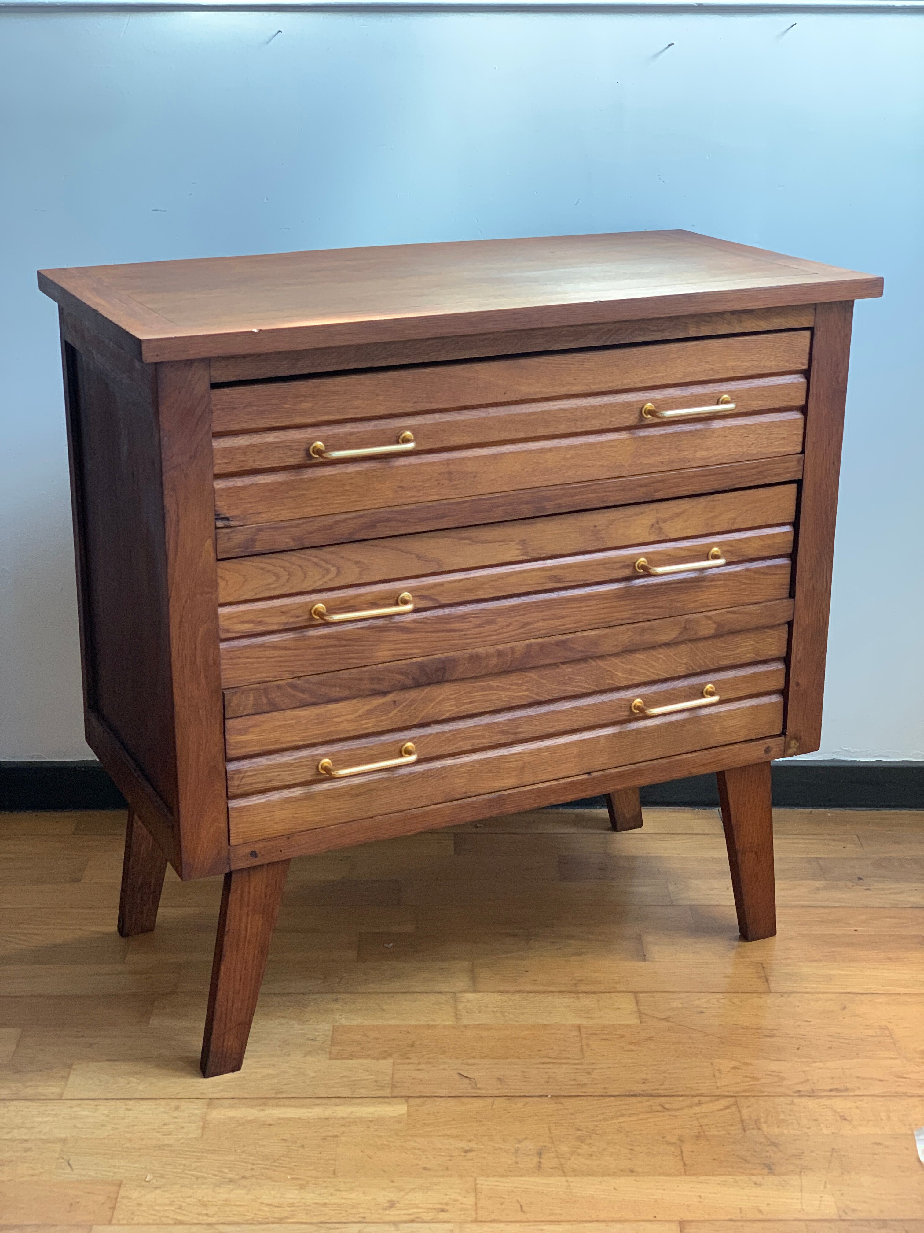 Vintage chest of drawers