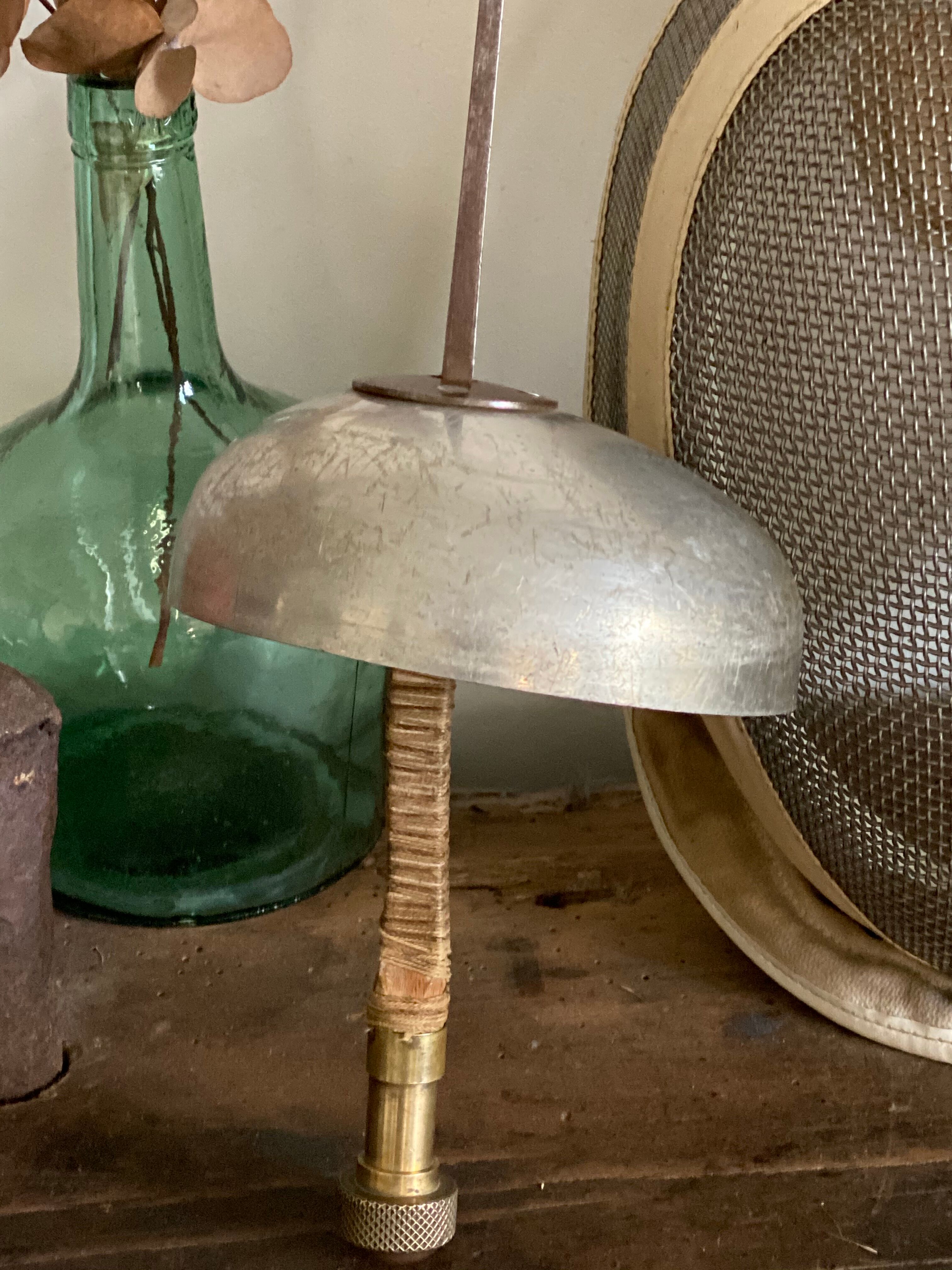 Old fencing mask set and its foil