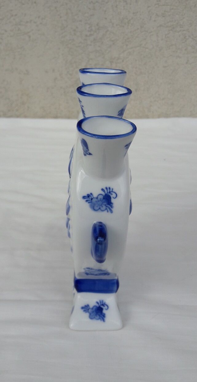 Delf flower vase