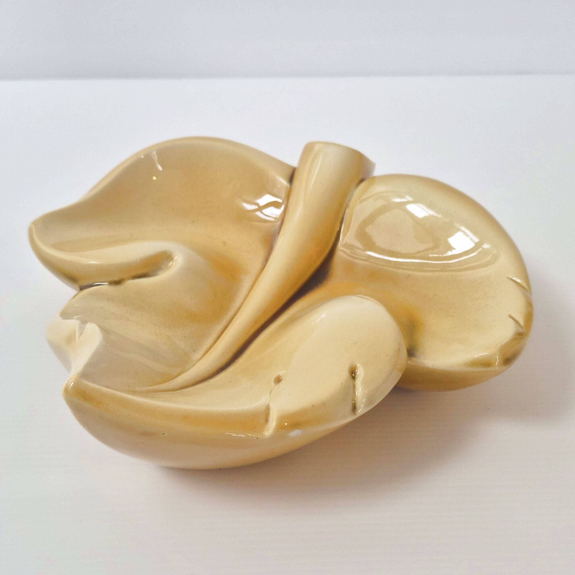 Vintage 1960s leaf tray